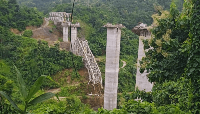 Indian railway bridge collapse