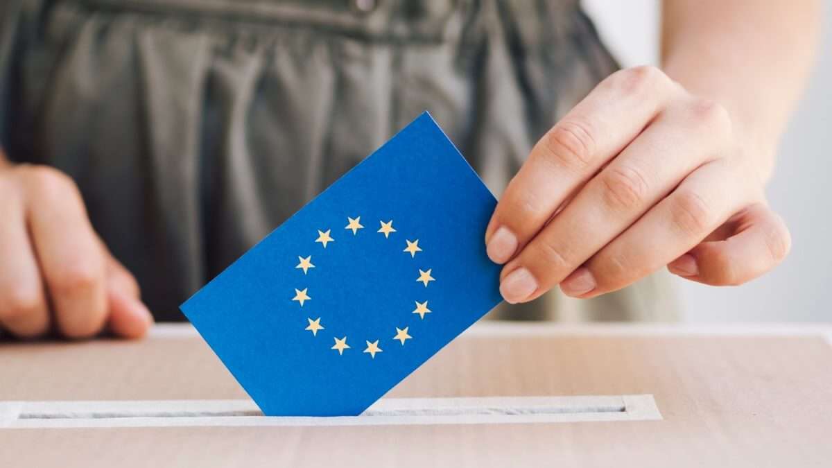 https://dazzlingdawn.com/wp-content/uploads/2023/09/EU-Residence-Card-Permit-1.jpg